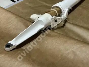 8A.4101.00B ( right )main landing gear shock absorber