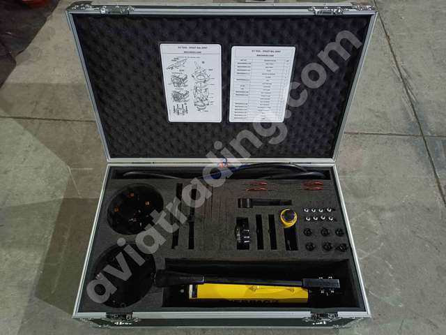 Tools for installing and removing spigot ball joints (R/I-tl spig ball joint)