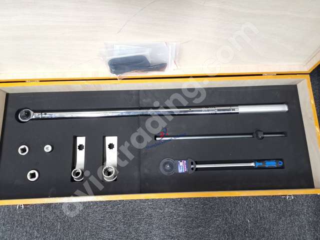 Motor torque wrench set