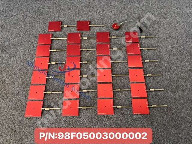 Measuring target centror assembly