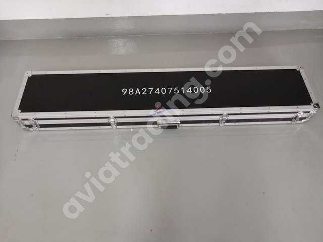 Strut fixture horiz stabilizer