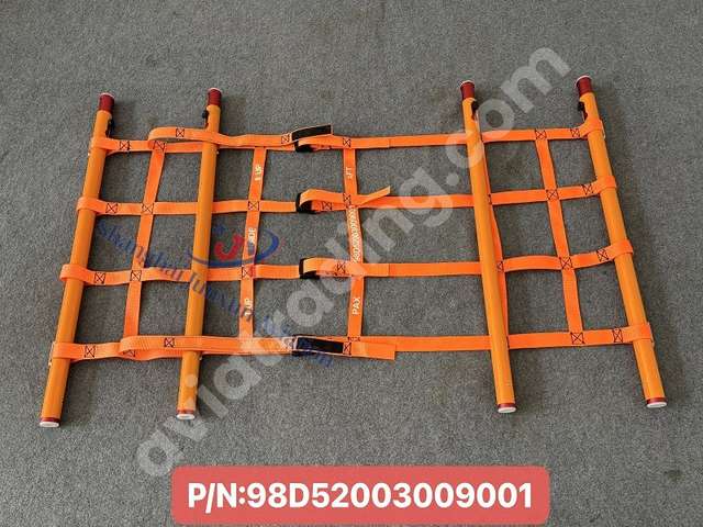 Safety barrier rear pax door