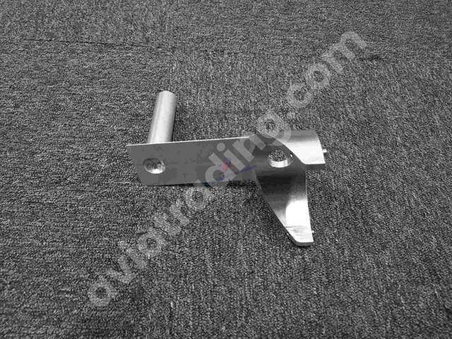 CENTERING ASSEMBLY