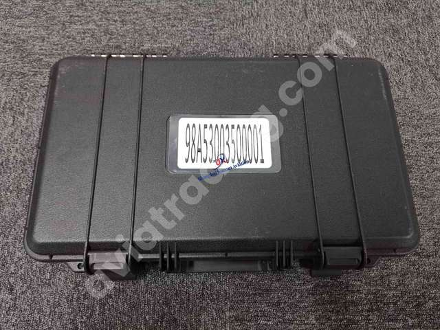 Fastener removal tool