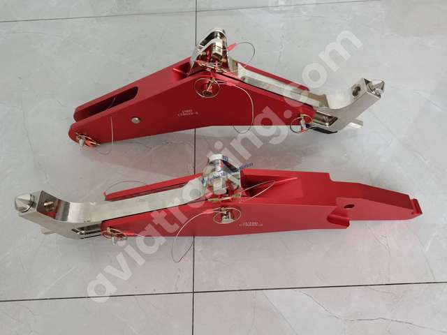 ADAPTER – SUMP DRAIN, CENTER WING TANK