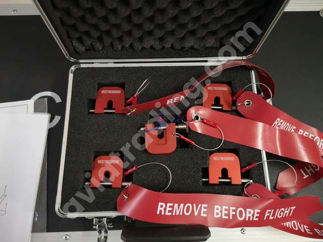 Locking tool