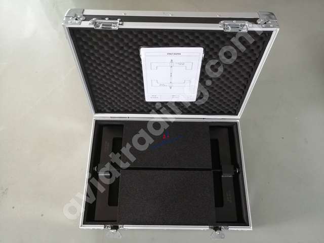STRUT KEEPER ASSY