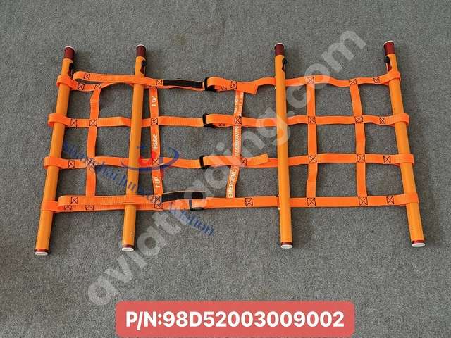 Safety barrier rear pax door