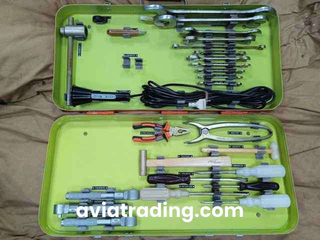 On-board tool for maintenance of the Mi-17/17 helicopter
