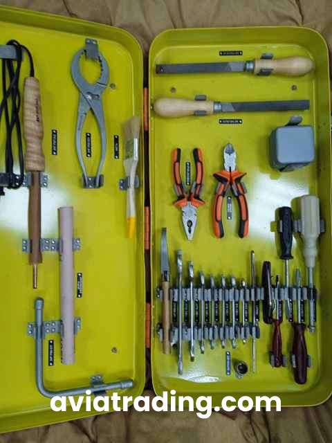 Tool for the electrical equipment of the Mi-17/17 helicopter