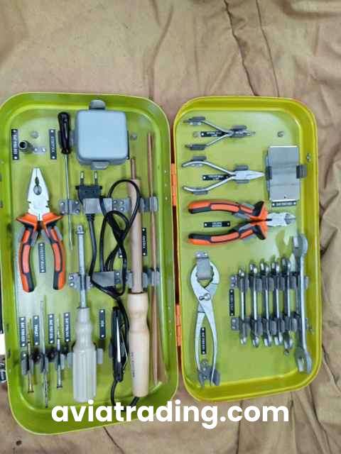Tool for maintenance of Mi-17/17 helicopter radio equipment