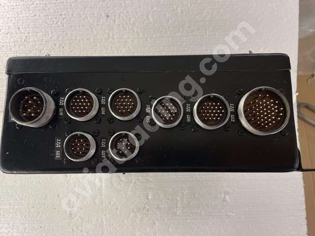 Relay block for heated right windows