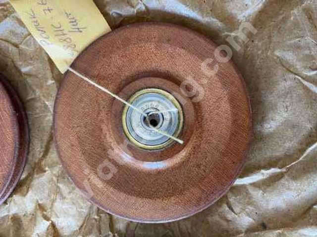 Pulley (tail rotor cable)