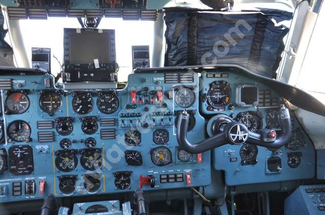 AN-32B  (АН-32Б)